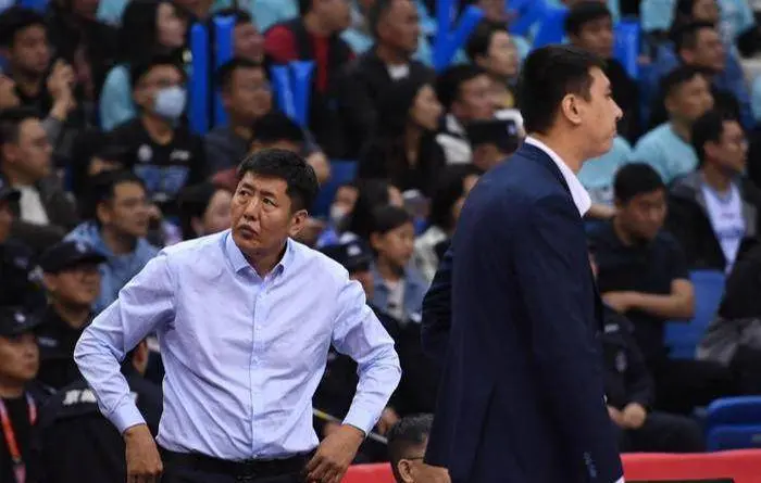又一位在今, 的同时