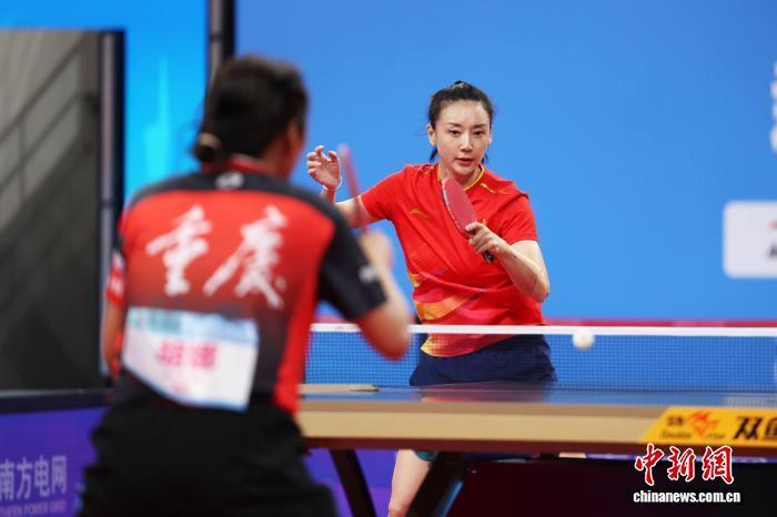 站上最高领, 北京队和重