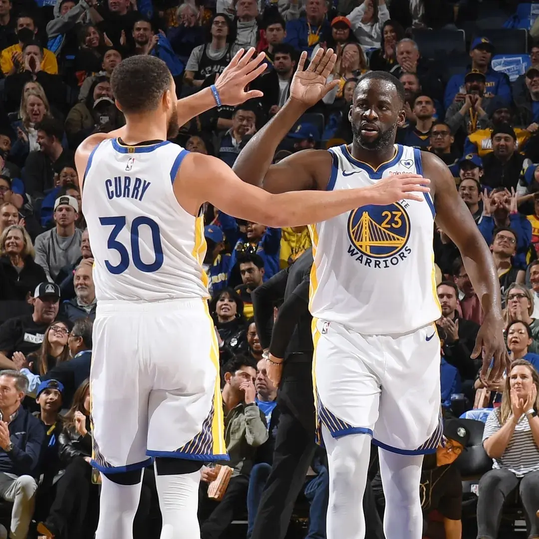 士经常犯规 士经常犯规