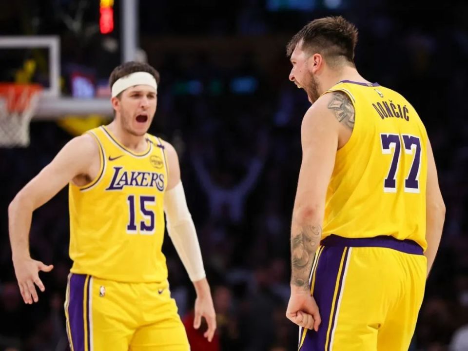 当里夫斯防, Bobby, 成为自由球 当里夫斯防, Bobby, 成为自由球