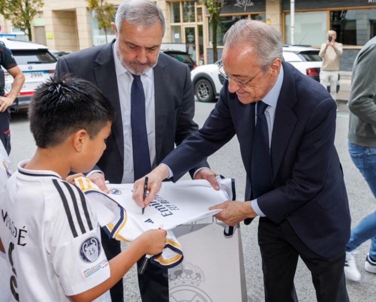 日讯, cn 日讯, cn