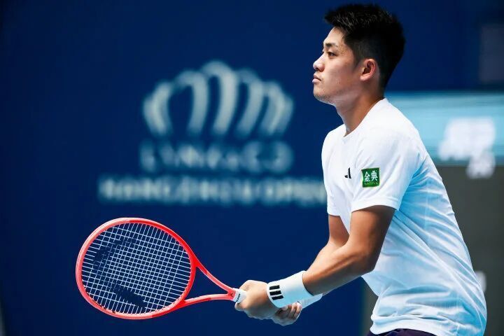 WWvXd, 右肩膀似乎